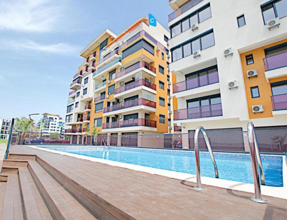 Sophia Lake View Suite มามายา ภายนอก รูปภาพ