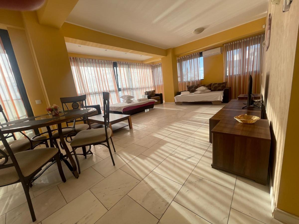 Sophia Lake View Suite มามายา ภายนอก รูปภาพ