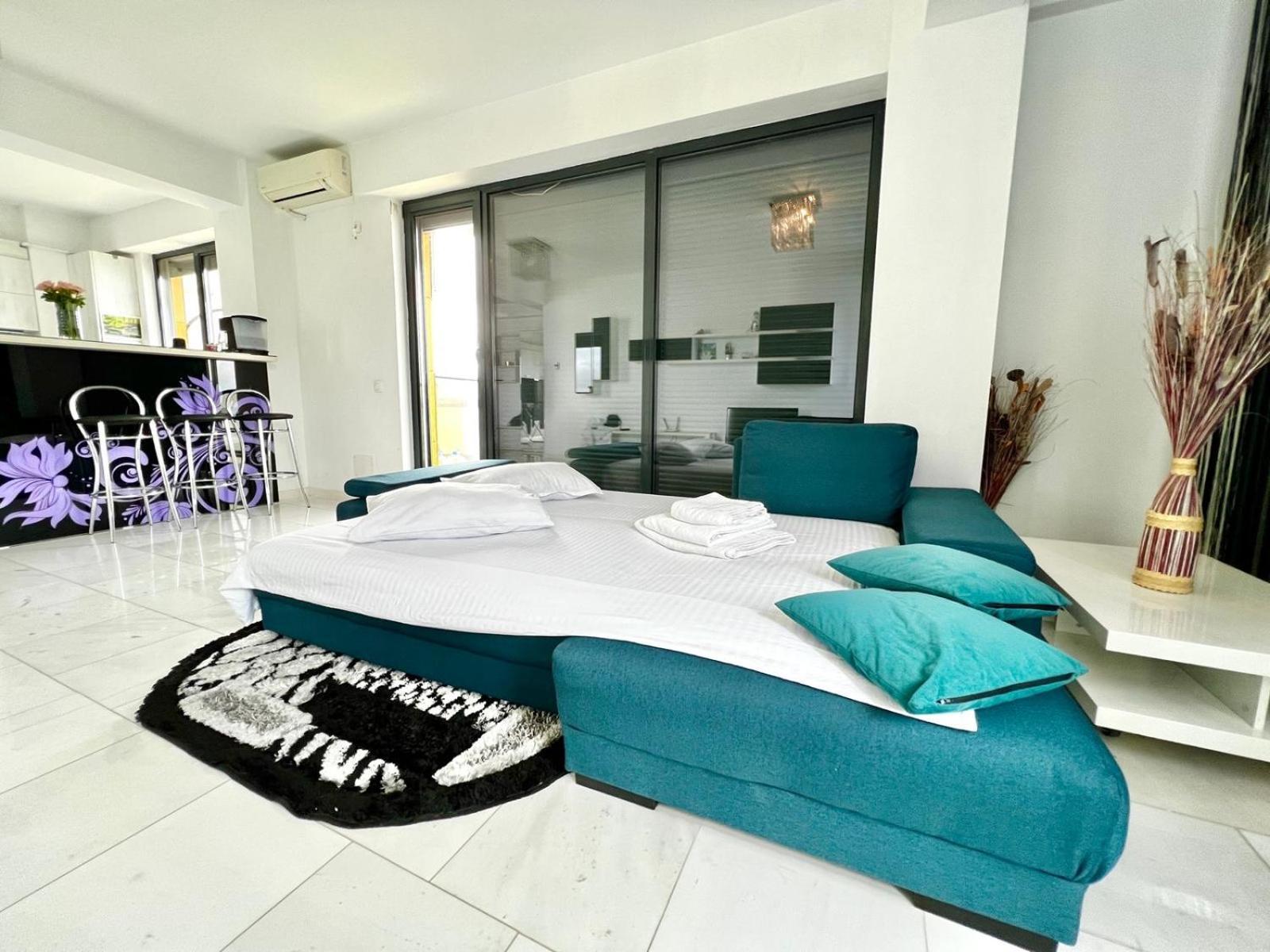 Sophia Lake View Suite มามายา ภายนอก รูปภาพ