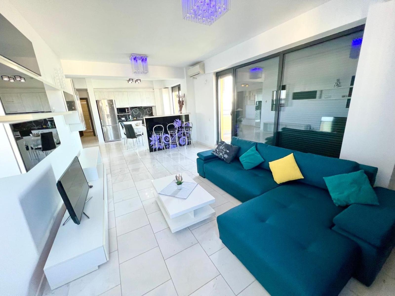 Sophia Lake View Suite มามายา ภายนอก รูปภาพ