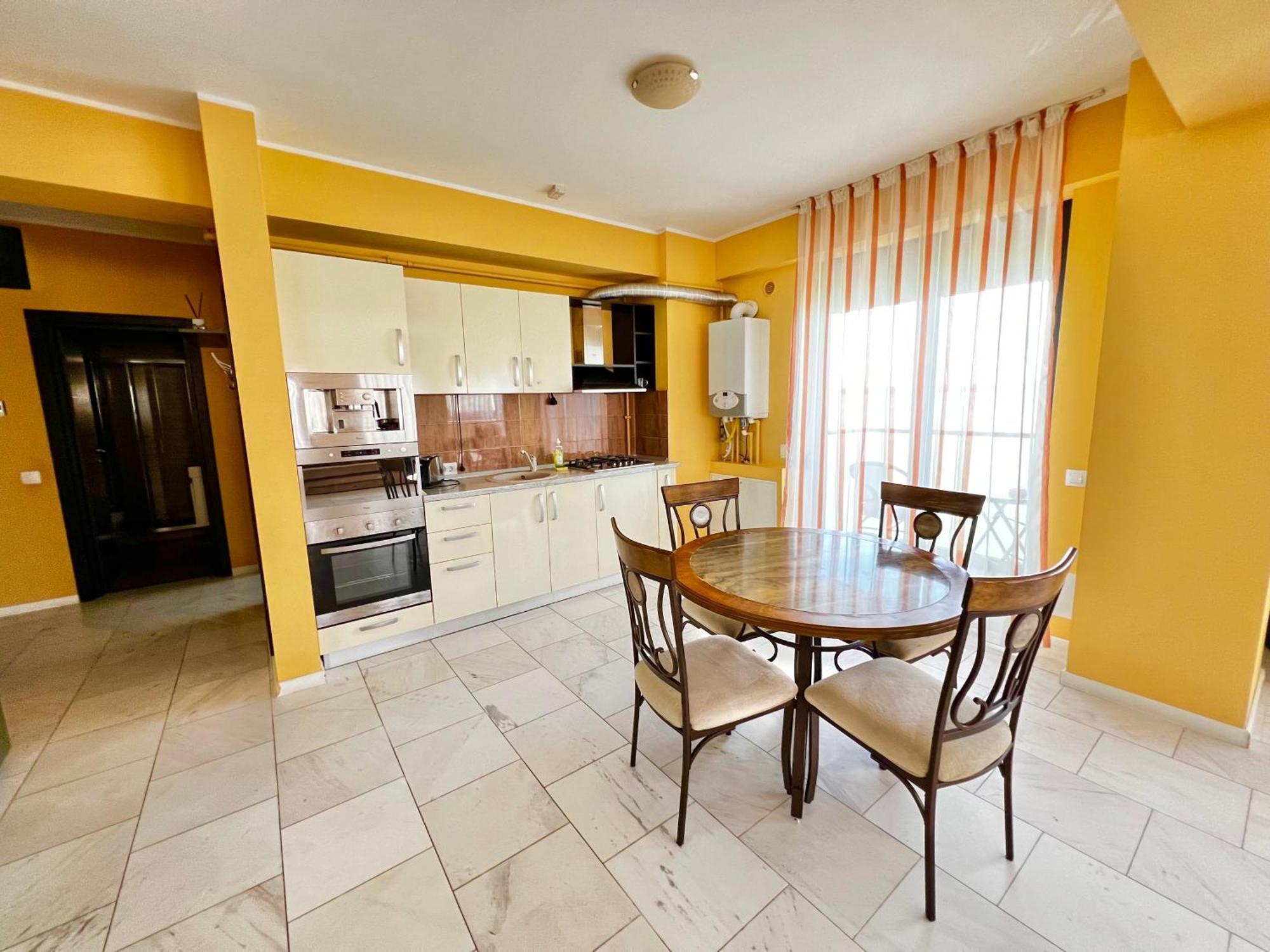 Sophia Lake View Suite มามายา ภายนอก รูปภาพ